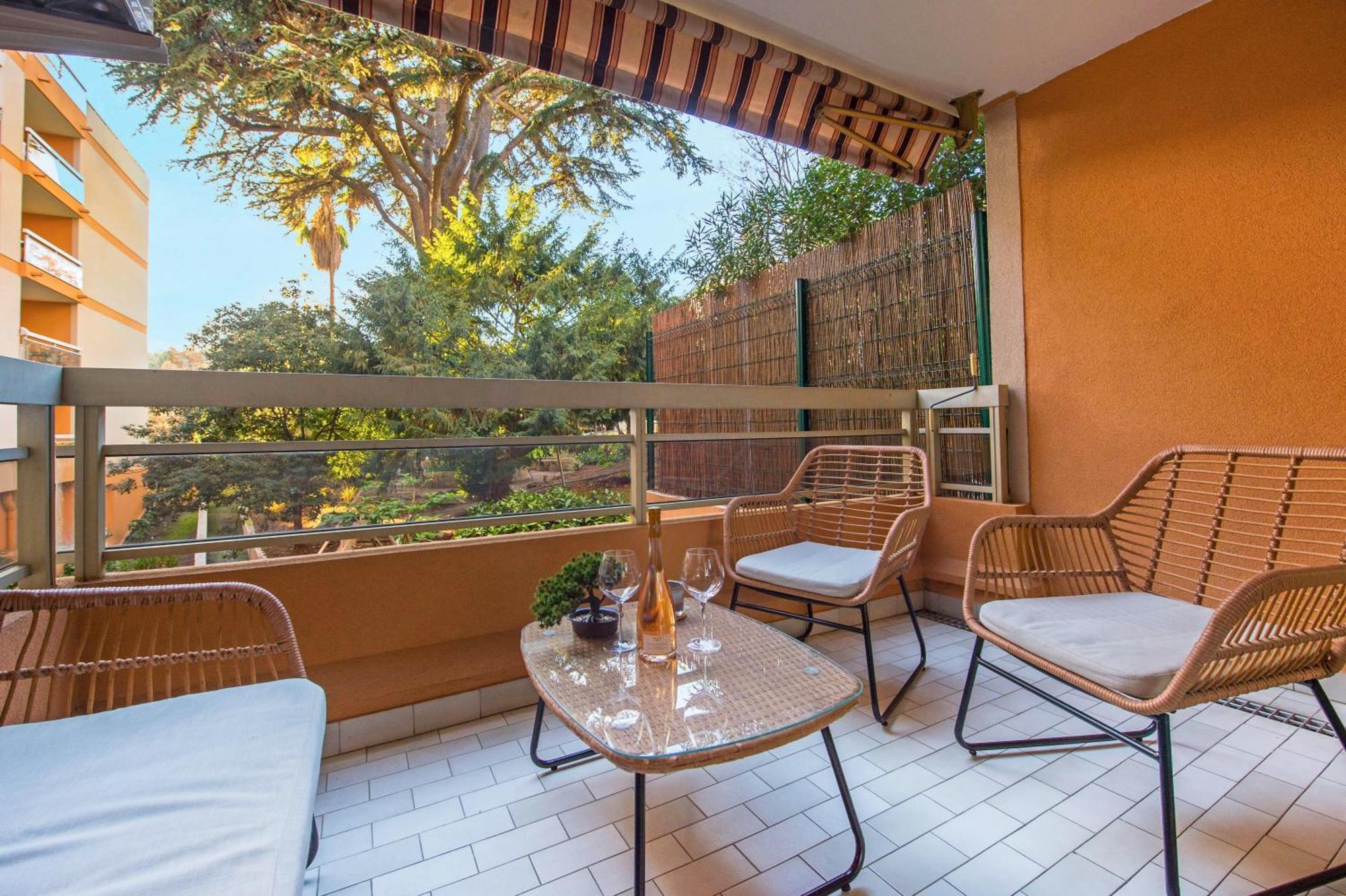 Appartement Renove - Terrasse - Parking - Bm Nisa Exterior foto